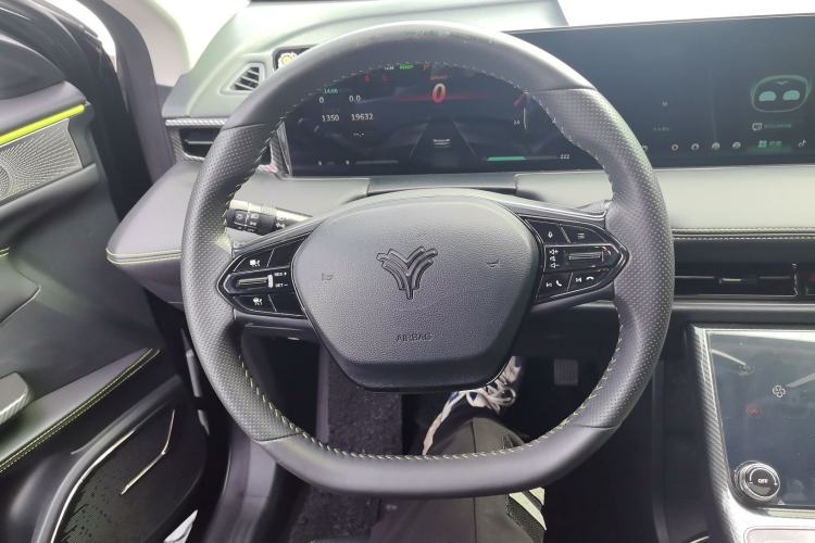 Used NETA U 2023 NETA U-Ⅱ Challenge Edition 400 Lite Lithium Iron Phosphate Steering Wheel
