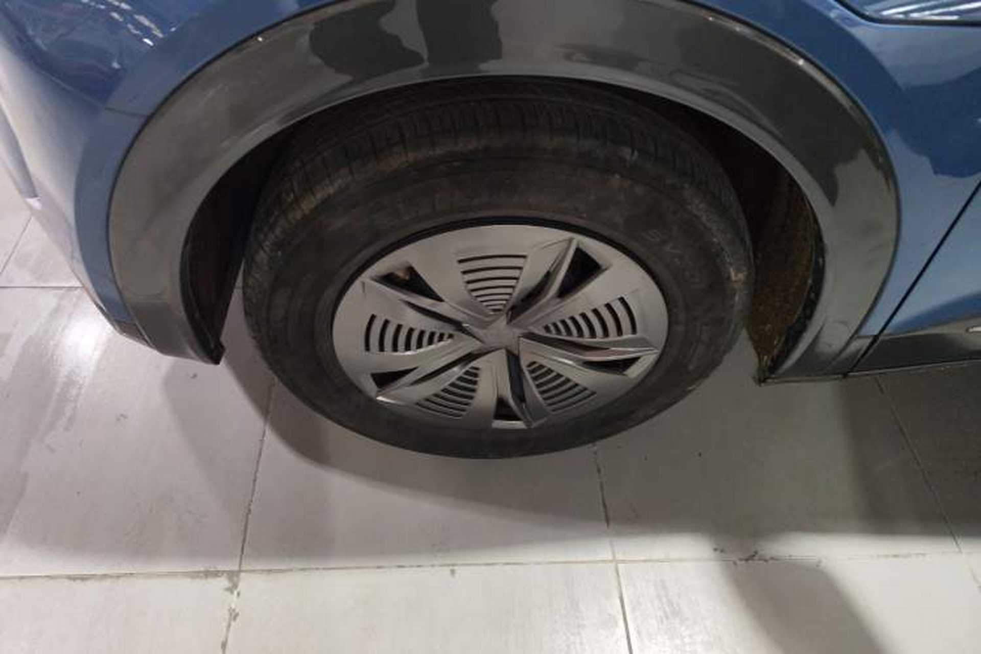 Used NETA U 2023 NETA U-Ⅱ 400 U Show Edition – Lithium Iron Phosphate Left Front Wheel Hub