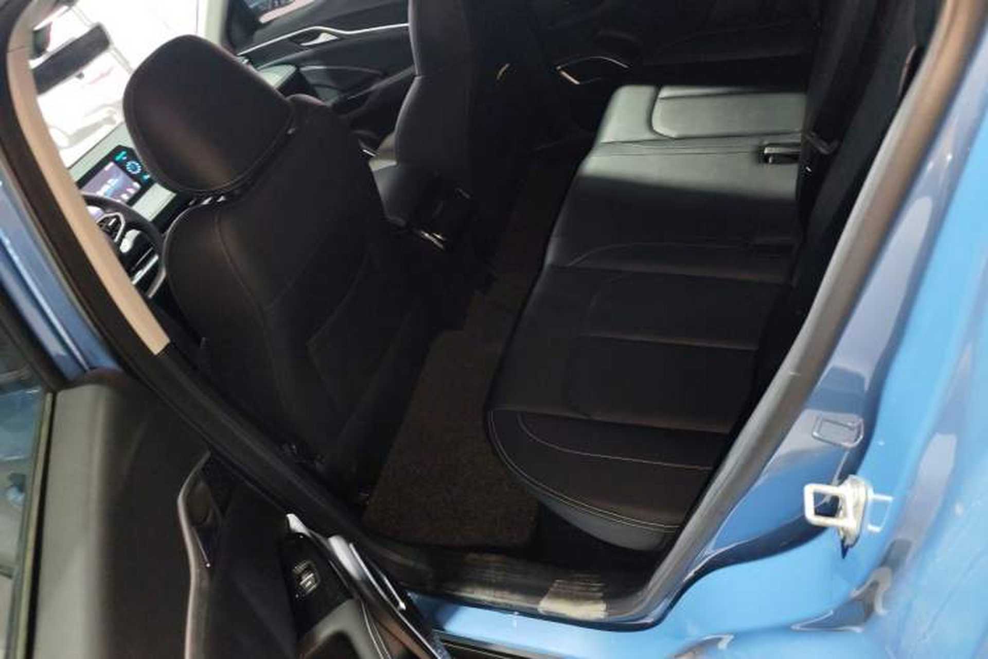 Used NETA U 2023 NETA U-Ⅱ 400 U Show Edition – Lithium Iron Phosphate Left Rear Seat