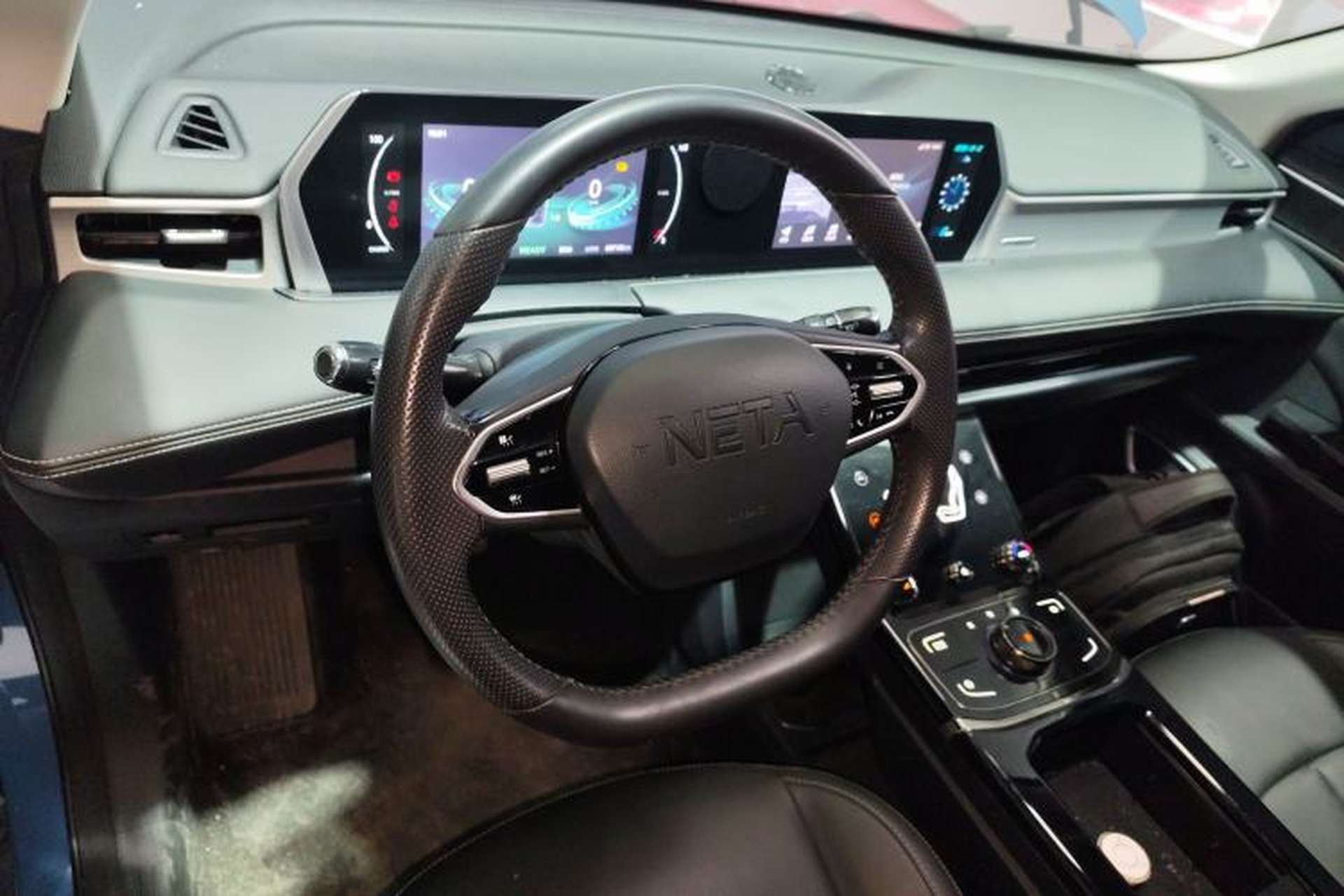 Used NETA U 2023 NETA U-Ⅱ 400 U Show Edition – Lithium Iron Phosphate Steering Wheel