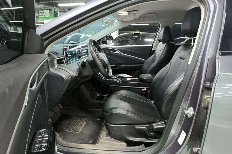 Used NETA U 2023 NETA U-Ⅱ Challenge Edition 400 U Show – Lithium Iron Phosphate Driver Seat