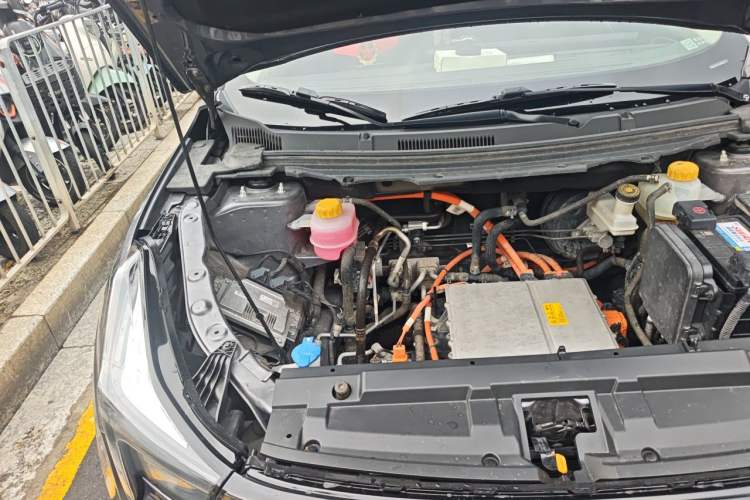 Used NETA U 2023 Neta U-Ⅱ 500 U Show Edition – Lithium Iron Phosphate Engine Bay Right
