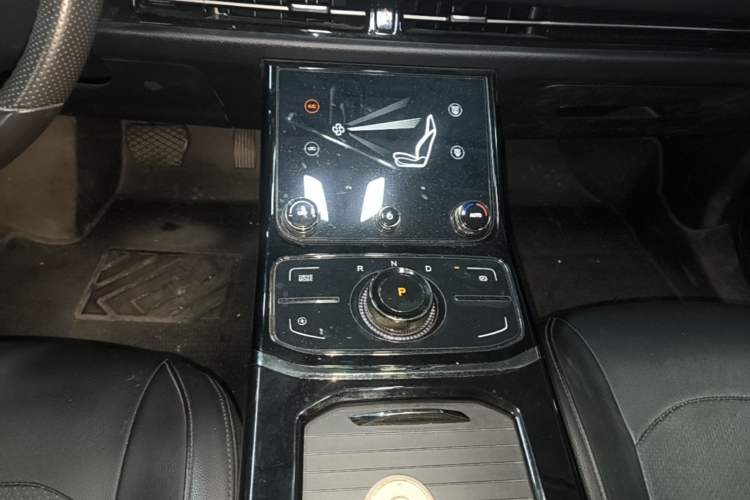 Used NETA U 2023 NETA U-Ⅱ Challenge Edition 400 U Show – Lithium Iron Phosphate Gear Lever