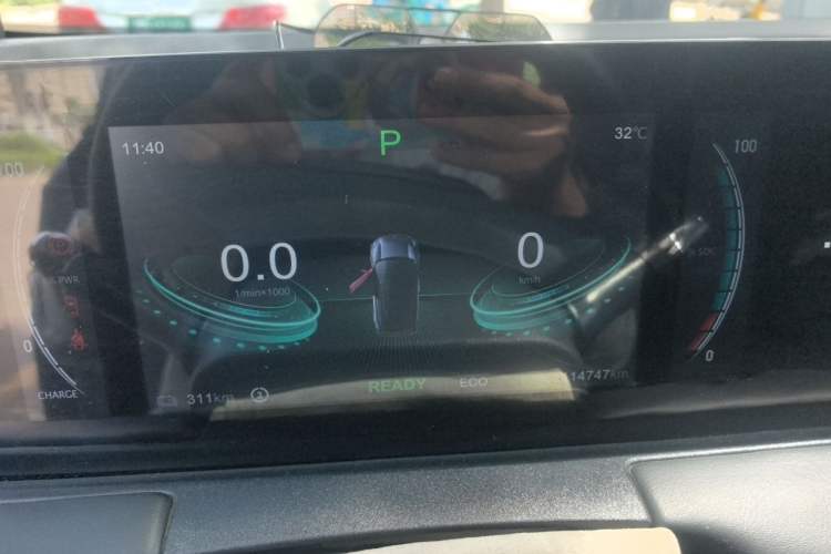 Used NETA U 2023 NETA U-Ⅱ 400 U-SHOW Edition Lithium-Ion Battery Instrument Cluster