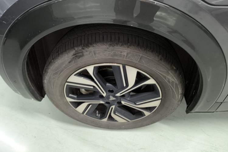 Used NETA U 2023 NETA U-Ⅱ Challenge Edition 400 U Show – Lithium Iron Phosphate Left Front Wheel Hub