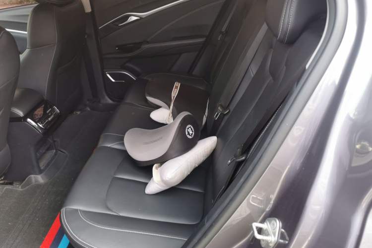 Used NETA U 2023 NETA U-Ⅱ Challenge Edition 400 U Show – Lithium Iron Phosphate Left Rear Seat