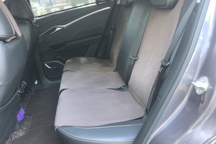 Used NETA U 2023 NETA U-Ⅱ 400 U-SHOW Edition Lithium-Ion Battery Left Rear Seat