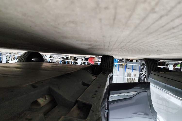 Used NETA U 2023 NETA U-Ⅱ 400 U-SHOW Edition Lithium-Ion Battery Right Side Sill