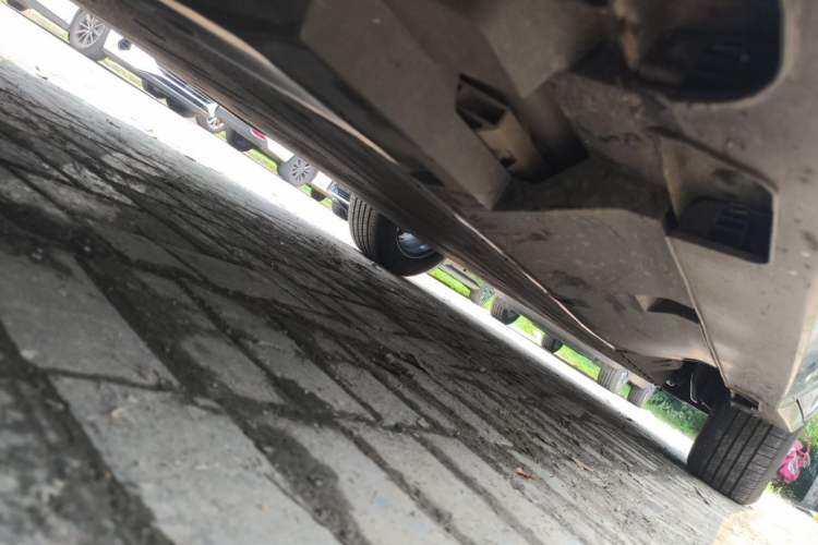 Used NETA U 2023 Neta U-Ⅱ 500 U Show Edition – Lithium Iron Phosphate Chassis Front Left