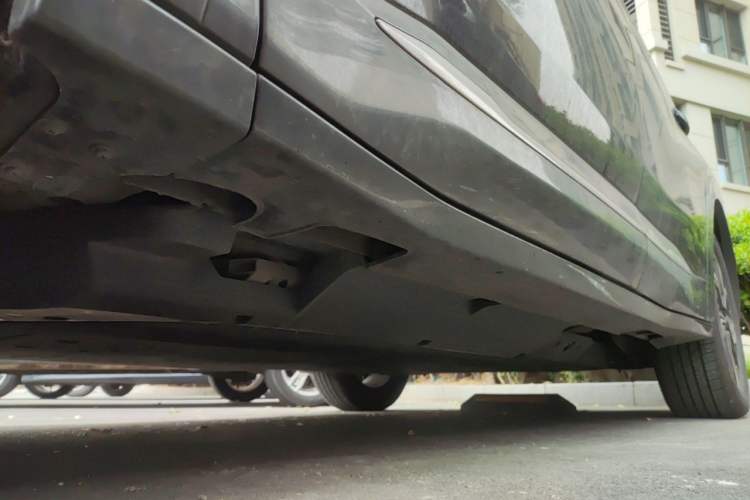 Used NETA U 2023 NETA U-Ⅱ Challenge Edition 500 U Show – Lithium Iron Phosphate Chassis Front Left