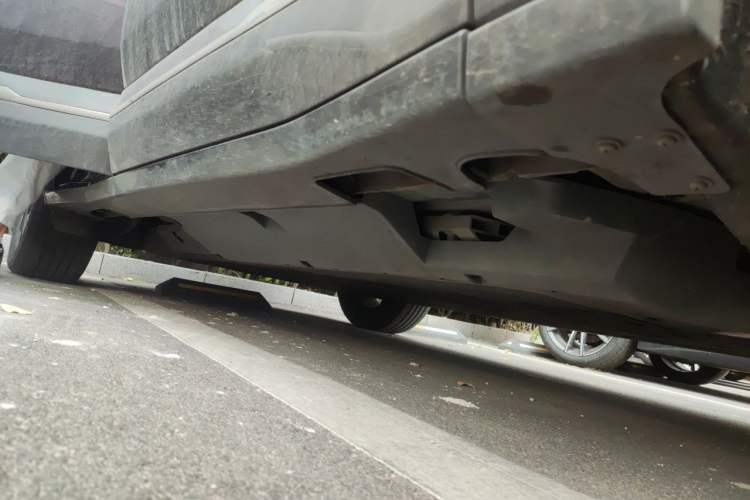 Used NETA U 2023 NETA U-Ⅱ Challenge Edition 500 U Show – Lithium Iron Phosphate Chassis Front Right