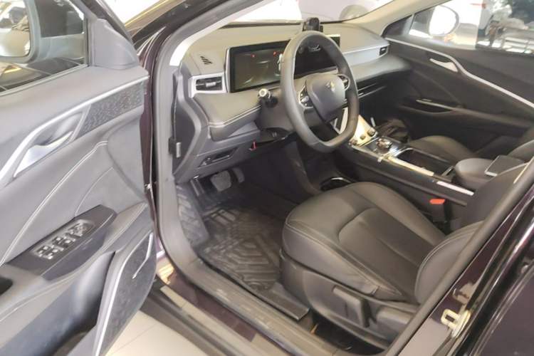 Used NETA U 2023 NETA U-Ⅱ Challenge Edition 500 U Show – Lithium Iron Phosphate Driver Seat