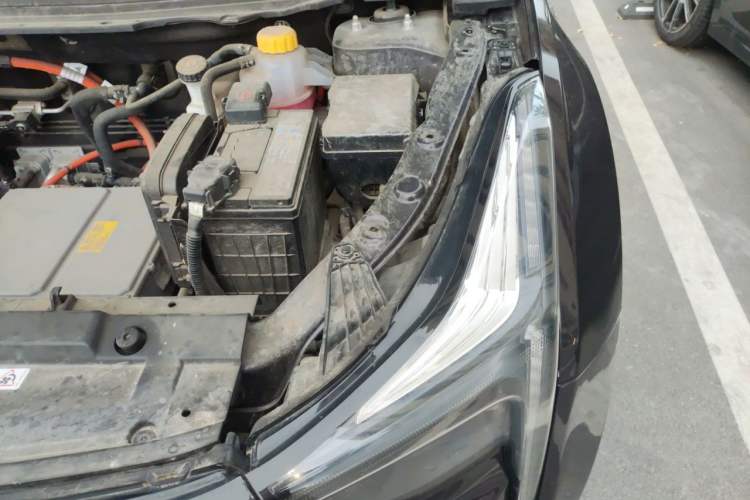 Used NETA U 2023 NETA U-Ⅱ Challenge Edition 500 U Show – Lithium Iron Phosphate Engine Bay Left