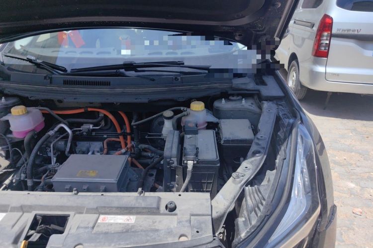 Used NETA U 2023 NETA U-Ⅱ 400 U-SHOW Edition Lithium-Ion Battery Engine Bay Left