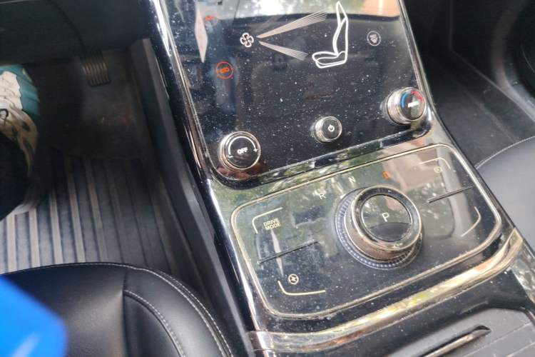Used NETA U 2023 Neta U-Ⅱ 500 U Show Edition – Lithium Iron Phosphate Gear Lever