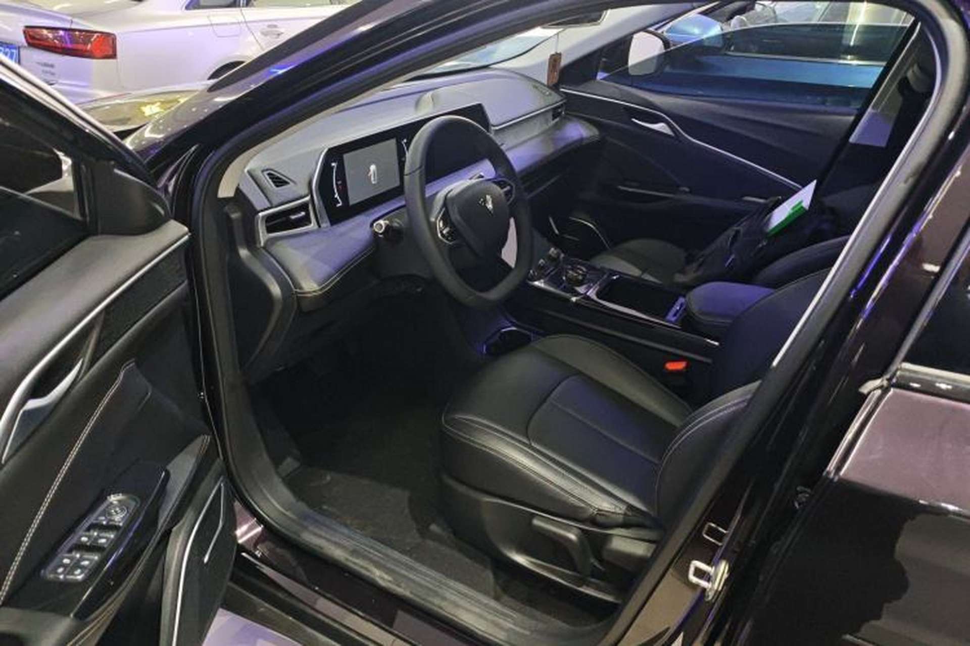Used NETA U 2023 NETA U-Ⅱ 400 U-SHOW Edition Lithium-Ion Battery Interior 3