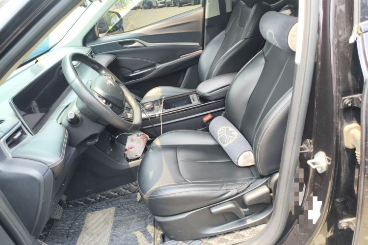 Used NETA U 2023 Neta U-Ⅱ 500 U Show Edition – Lithium Iron Phosphate Left Front Seat