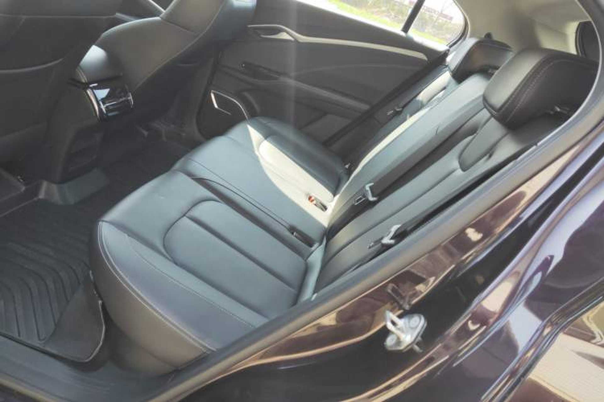 Used NETA U 2023 NETA U-Ⅱ 400 U Show Edition – Lithium Iron Phosphate Left Rear Seat