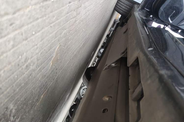 Used NETA U 2023 NETA U-Ⅱ Challenge Edition 400 U Show – Lithium Iron Phosphate Left Side Sill