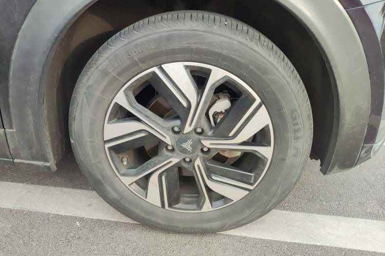 Used NETA U 2023 NETA U-Ⅱ Challenge Edition 500 U Show – Lithium Iron Phosphate Right Front Wheel Hub