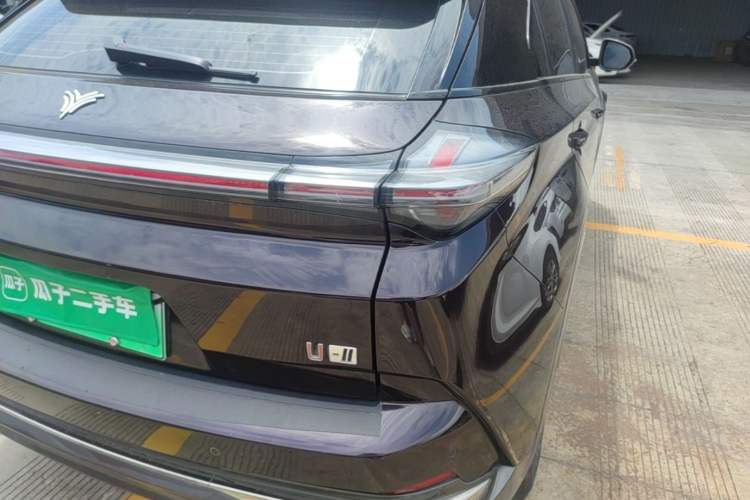 Used NETA U 2023 NETA U-Ⅱ Challenge Edition 400 U Show – Lithium Iron Phosphate Right Rear Taillight