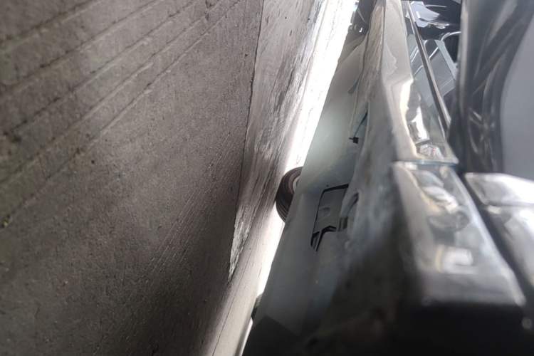 Used NETA U 2023 NETA U-Ⅱ Challenge Edition 400 U Show – Lithium Iron Phosphate Right Side Sill