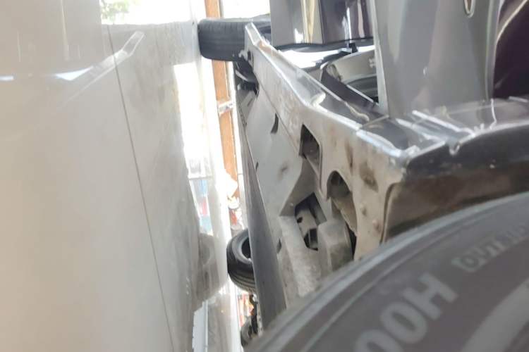 Used NETA U 2023 NETA U-Ⅱ Challenge Edition 500 U Show – Lithium Iron Phosphate Right Side Sill