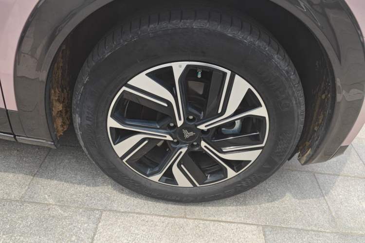Used NETA U 2023 Neta U-Ⅱ Challenge Edition 400 NMC Battery Right Front Wheel Hub