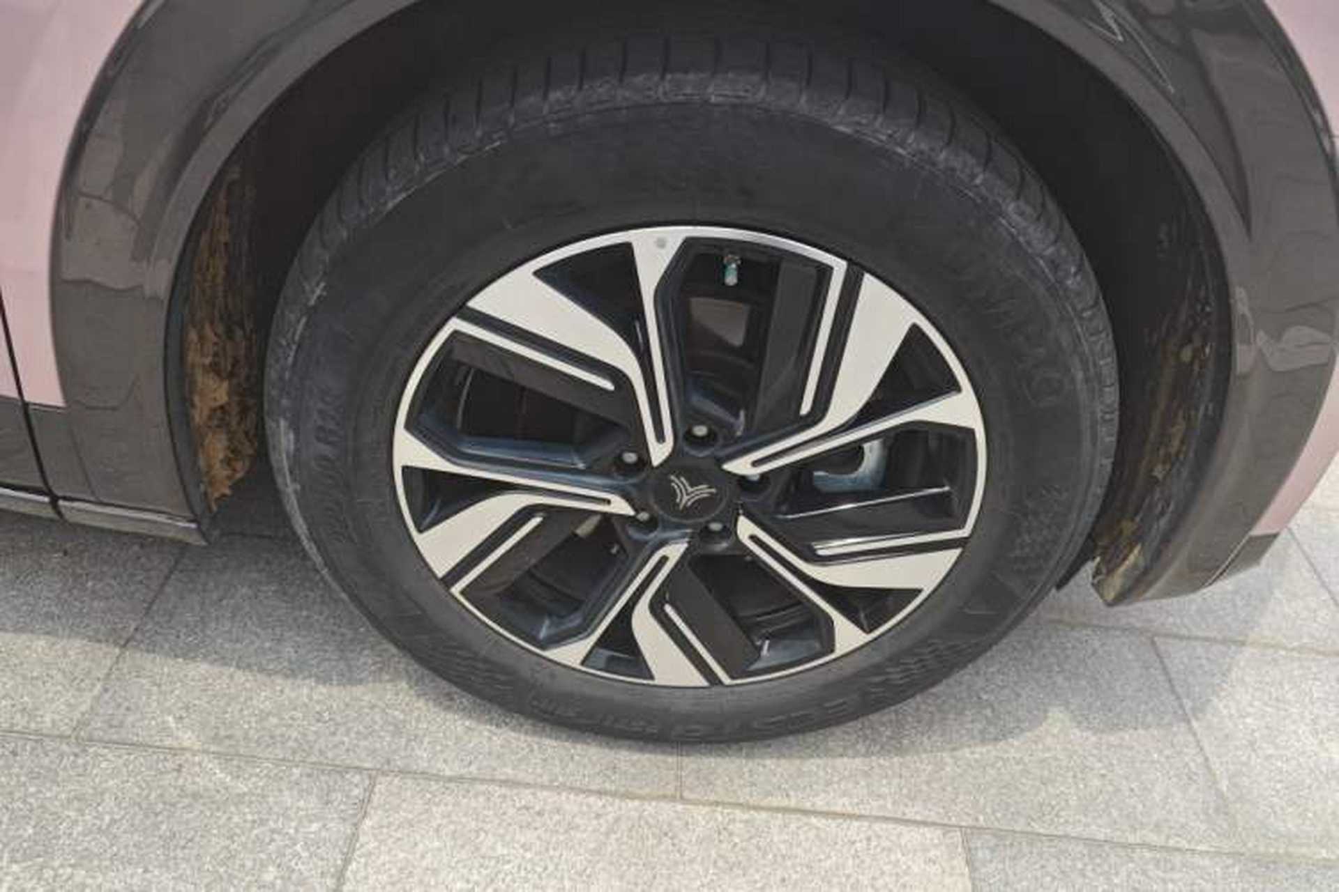 Used NETA U 2023 Neta U-Ⅱ Challenge Edition 400 NMC Battery Right Front Wheel Hub