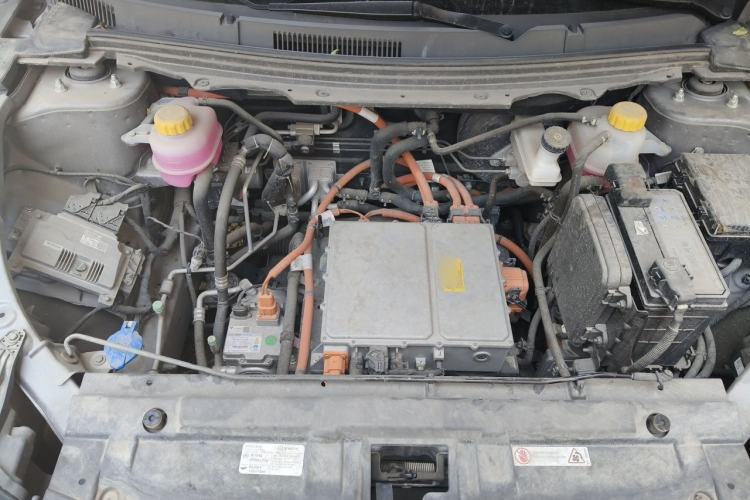 Used NETA U 2023 NETA U-Ⅱ 400 U-SHOW Edition Lithium-Ion Battery Engine Bay