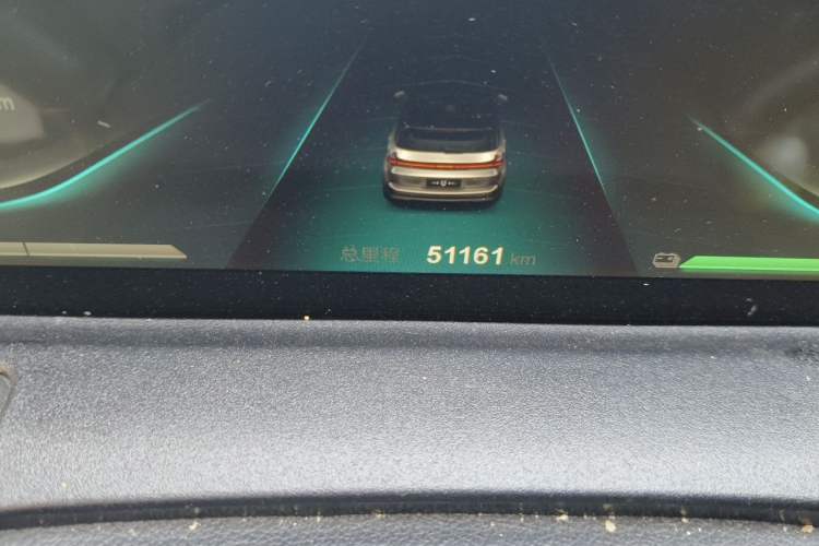 Used NETA U 2023 NETA U-Ⅱ 400 U-SHOW Edition Lithium-Ion Battery Odometer Close Up