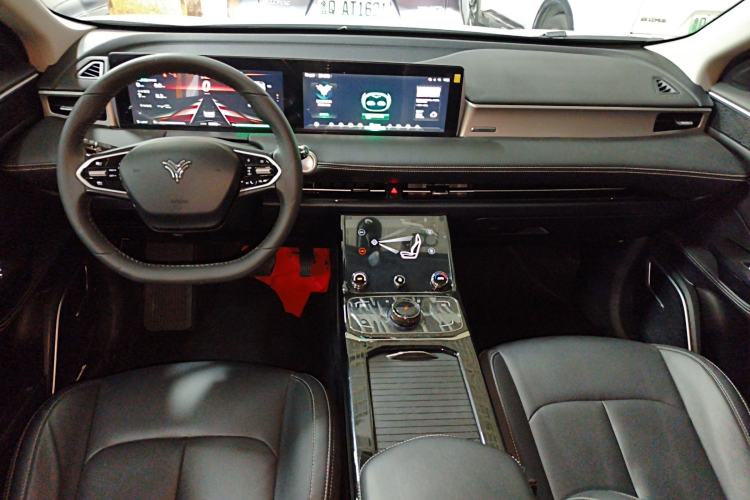 Used NETA U 2023 NETA U-Ⅱ Challenge Edition 400 U Show – Lithium Iron Phosphate Center Console
