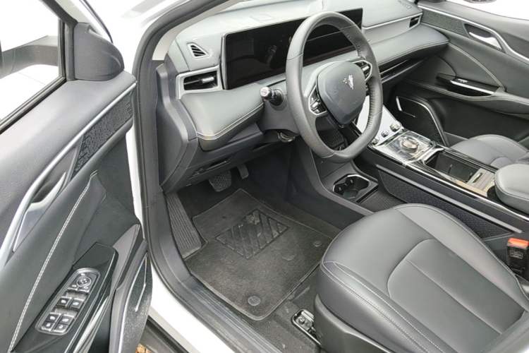 Used NETA U 2023 NETA U-Ⅱ Challenge Edition 500 U Show – Lithium Iron Phosphate Driver Seat