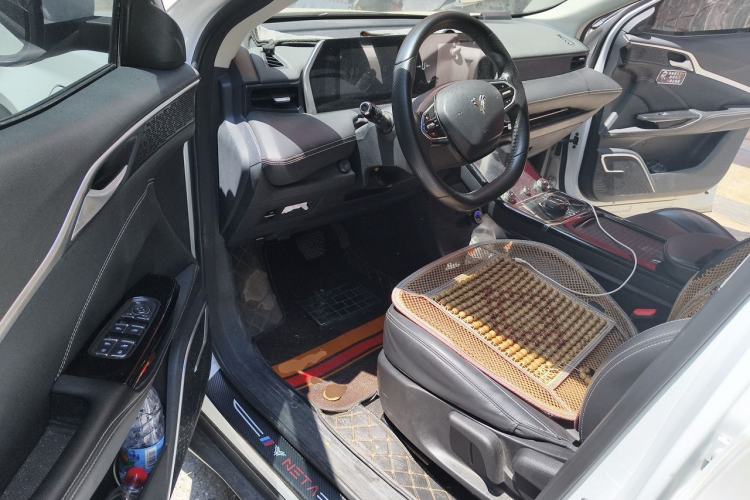Used NETA U 2023 NETA U-Ⅱ 400 U-SHOW Edition Lithium-Ion Battery Driver Seat