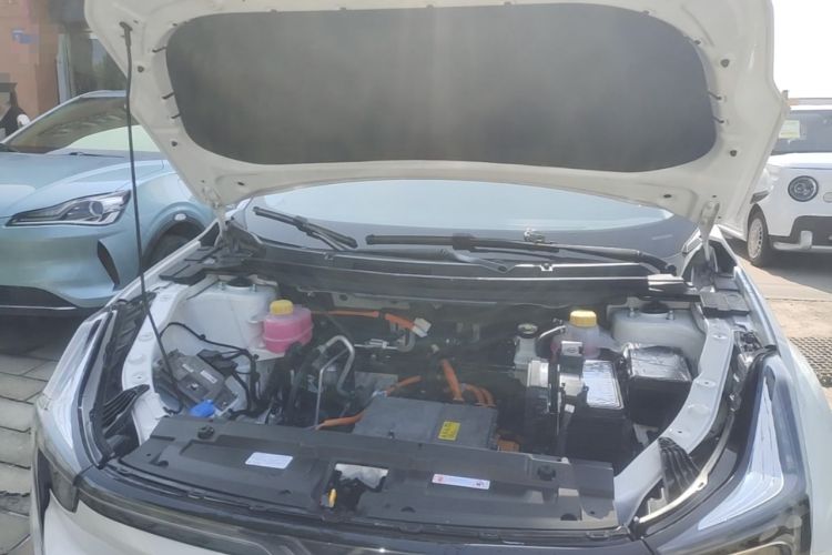 Used NETA U 2023 NETA U-Ⅱ Challenge Edition 500 U Show – Lithium Iron Phosphate Engine Bay