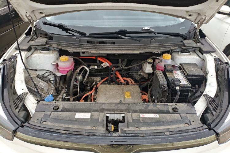 Used NETA U 2023 NETA U-Ⅱ Challenge Edition 400 U Show – Lithium Iron Phosphate Engine Bay