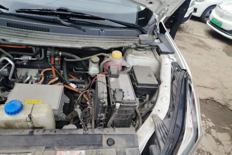 Used NETA U 2023 NETA U-Ⅱ 400 U Show Edition – Lithium Iron Phosphate Engine Bay Left