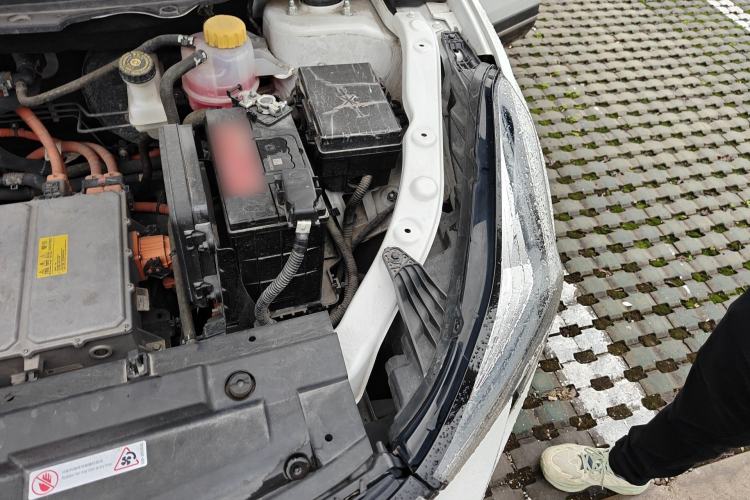Used NETA U 2023 NETA U-Ⅱ Challenge Edition 500 U Show – Lithium Iron Phosphate Engine Bay Left