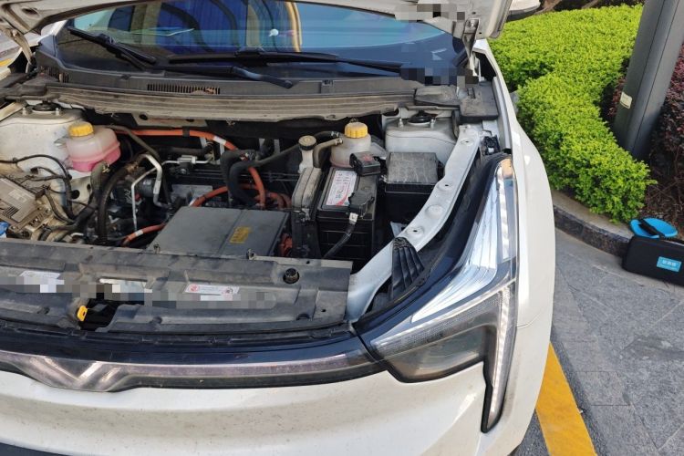 Used NETA U 2023 NETA U-Ⅱ Challenge Edition 500 U Show – Lithium Iron Phosphate Engine Bay Left