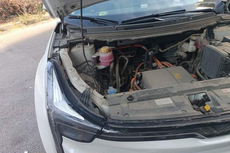 Used NETA U 2023 NETA U-Ⅱ Challenge Edition 500 U Show – Lithium Iron Phosphate Engine Bay Right