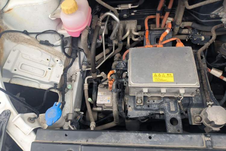 Used NETA U 2023 NETA U-Ⅱ 400 U-SHOW Edition Lithium-Ion Battery Engine Bay Right