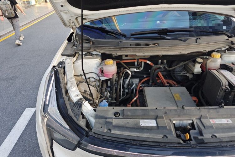 Used NETA U 2023 NETA U-Ⅱ Challenge Edition 500 U Show – Lithium Iron Phosphate Engine Bay Right