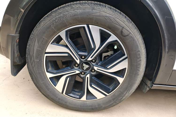 Used NETA U 2023 NETA U-Ⅱ Challenge Edition 400 U Show – Lithium Iron Phosphate Exterior 5