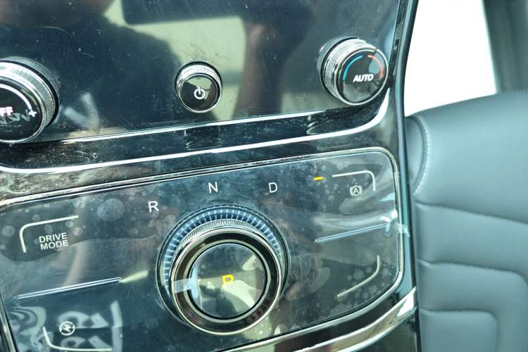 Used NETA U 2023 NETA U-Ⅱ Challenge Edition 400 Lite Lithium Iron Phosphate Gear Lever