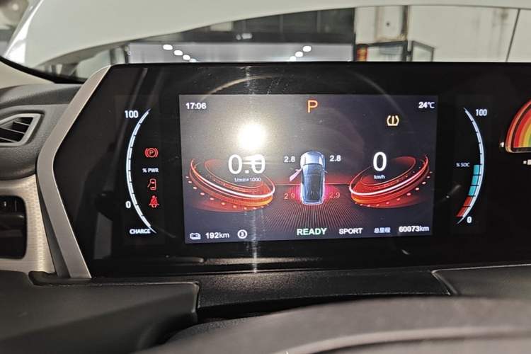 Used NETA U 2023 NETA U-Ⅱ 400 U-SHOW Edition Lithium-Ion Battery Instrument Cluster