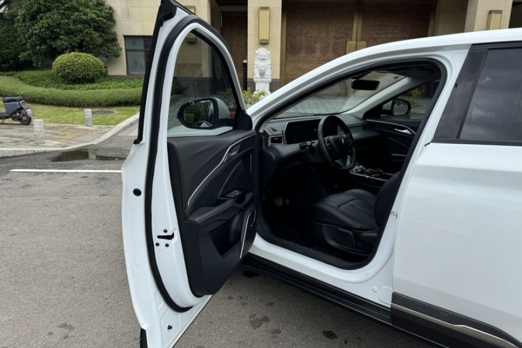 Used NETA U 2023 NETA U-Ⅱ 400 U-SHOW Edition Lithium-Ion Battery Interior 2