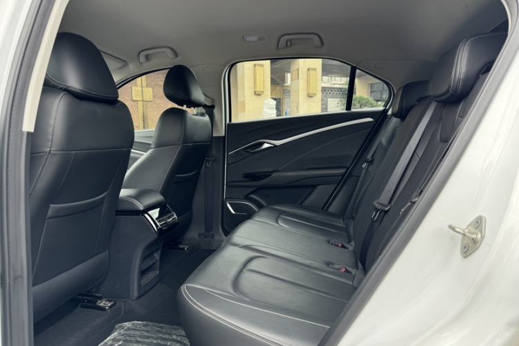 Used NETA U 2023 NETA U-Ⅱ 400 U-SHOW Edition Lithium-Ion Battery Interior 4