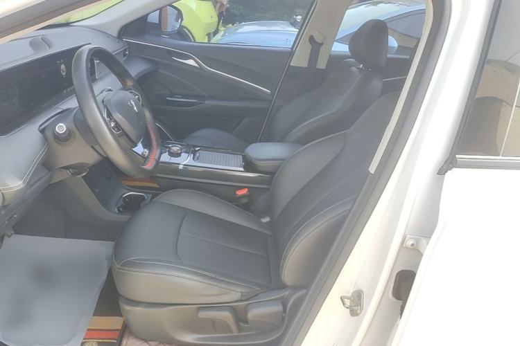Used NETA U 2023 NETA U-Ⅱ Challenge Edition 500 U Show – Lithium Iron Phosphate Left Front Seat