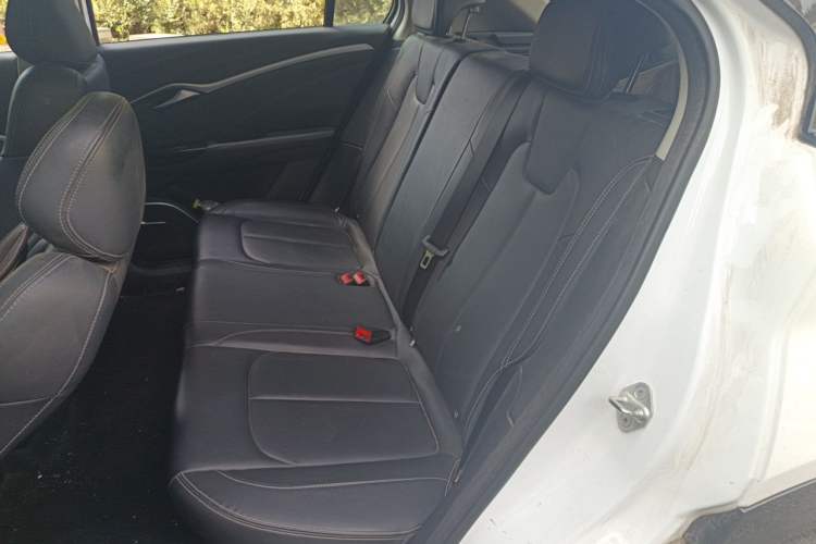 Used NETA U 2023 NETA U-Ⅱ Challenge Edition 500 U Show – Lithium Iron Phosphate Left Rear Seat