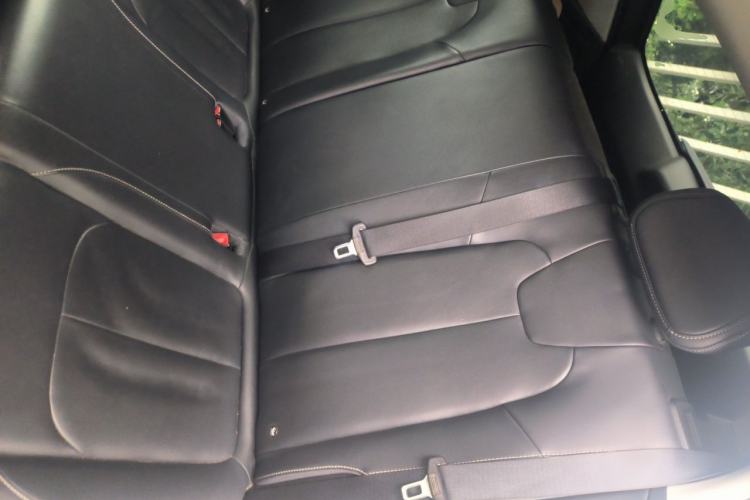 Used NETA U 2023 NETA U-Ⅱ 400 U-SHOW Edition Lithium-Ion Battery Left Rear Seat